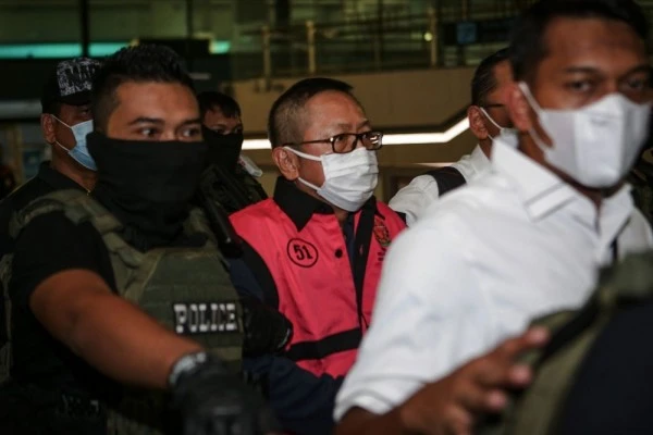 Kronologi Penangkapan dan Pemulangan Buron Kelas Kakap Adelin Lis