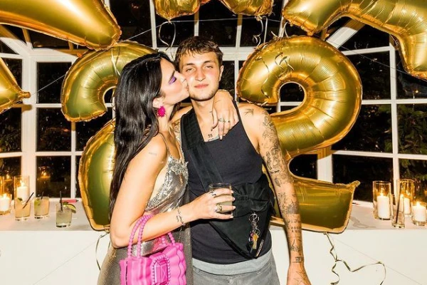 10 Momen Perayaan Ulang Tahun Anwar Hadid, Dapat Kejutan dari Dua Lipa