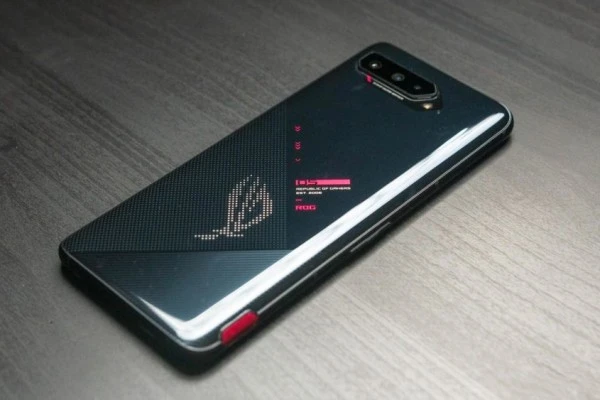 7 Hal yang Wajib Diketahui sebelum Beli ASUS ROG Phone 5