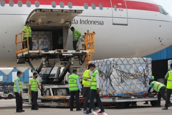 Tekan Sebaran COVID-19, Indonesia Tambah 1 Juta Dosis Vaksin Sinopharm