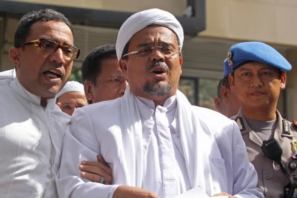 [BREAKING] Kasus Swab RS UMMI, Menantu Rizieq Divonis 1 Tahun Penjara