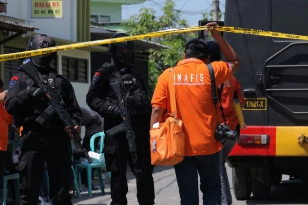 Densus 88 Tangkap 1 Teroris JAD di Bogor dan Amankan Bahan Baku Bom