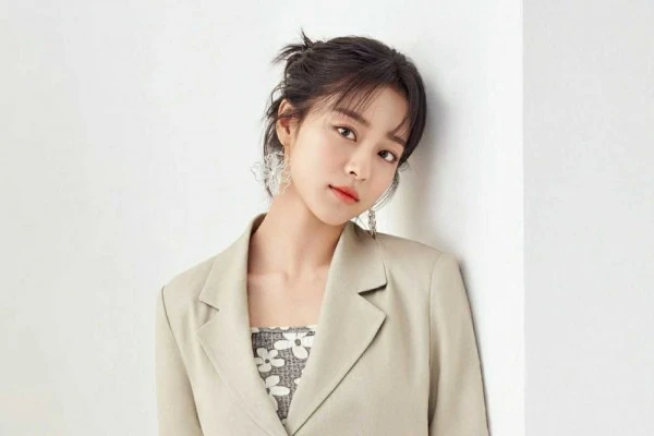 6 Web Drama Korea Ini Dibintangi Kang Min Ah, Ceritanya Seru!