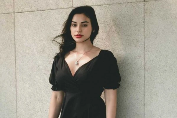 Potret Menawan 9 Istri Bule dari Artis Ternama Indonesia