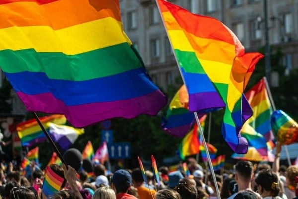 Pelangi Hiasi Warsawa, Serukan Setop Diskriminasi LGBT