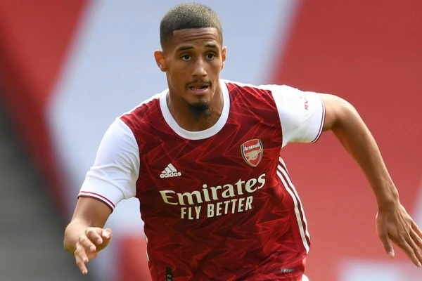 5 Pemain yang Harus Segera Pergi dari Arsenal Demi Memajukan Kariernya
