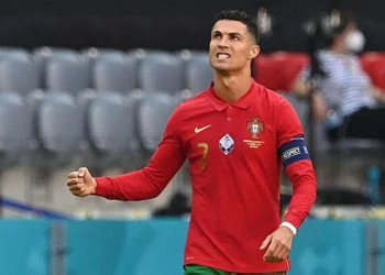 Ronaldo leads race for Golden Boot