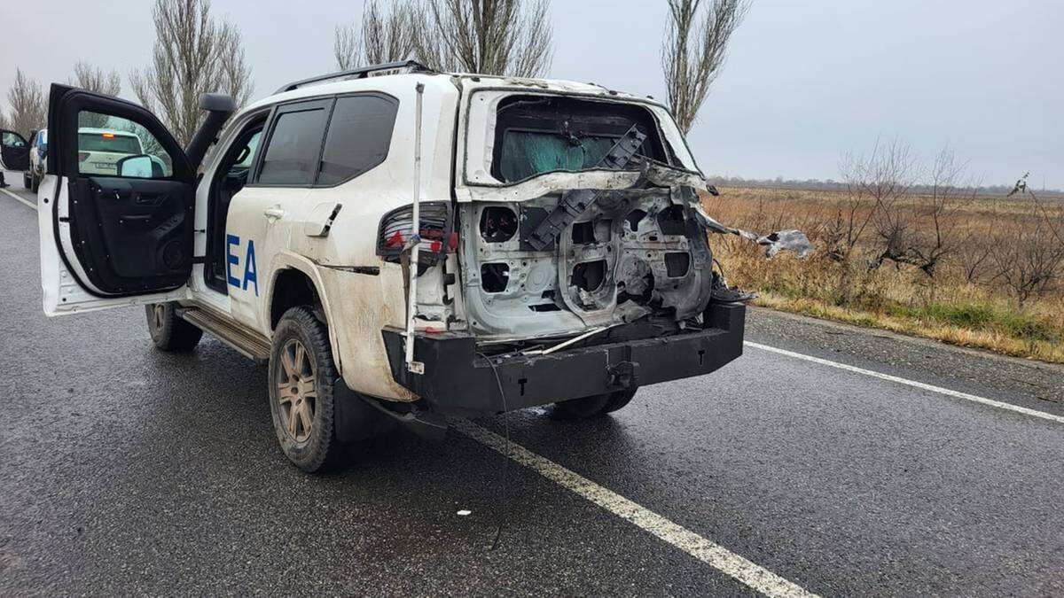 Auto ONZ pod ostrzałem. Stanowcza reakcja Zełenskiego