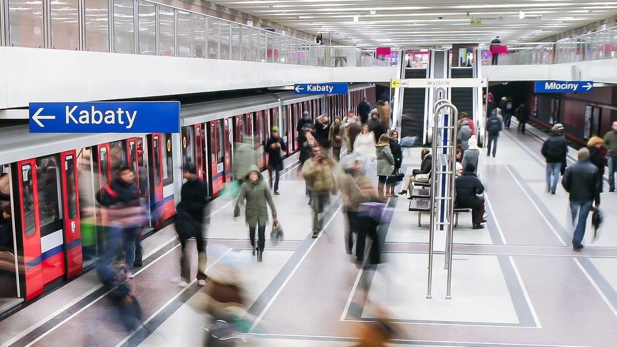 Awaria warszawskiego metra. Wyłączono cztery stacje