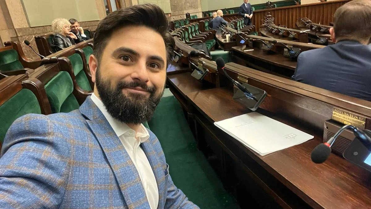 Wyłamał się z PiS i jedyny zagłosował przeciw. 