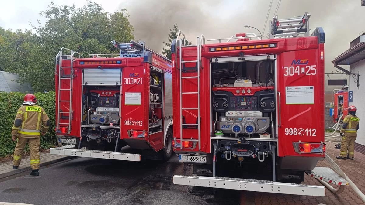 Ogromny pożar w Płocku. Słup czarnego dymu nad miastem