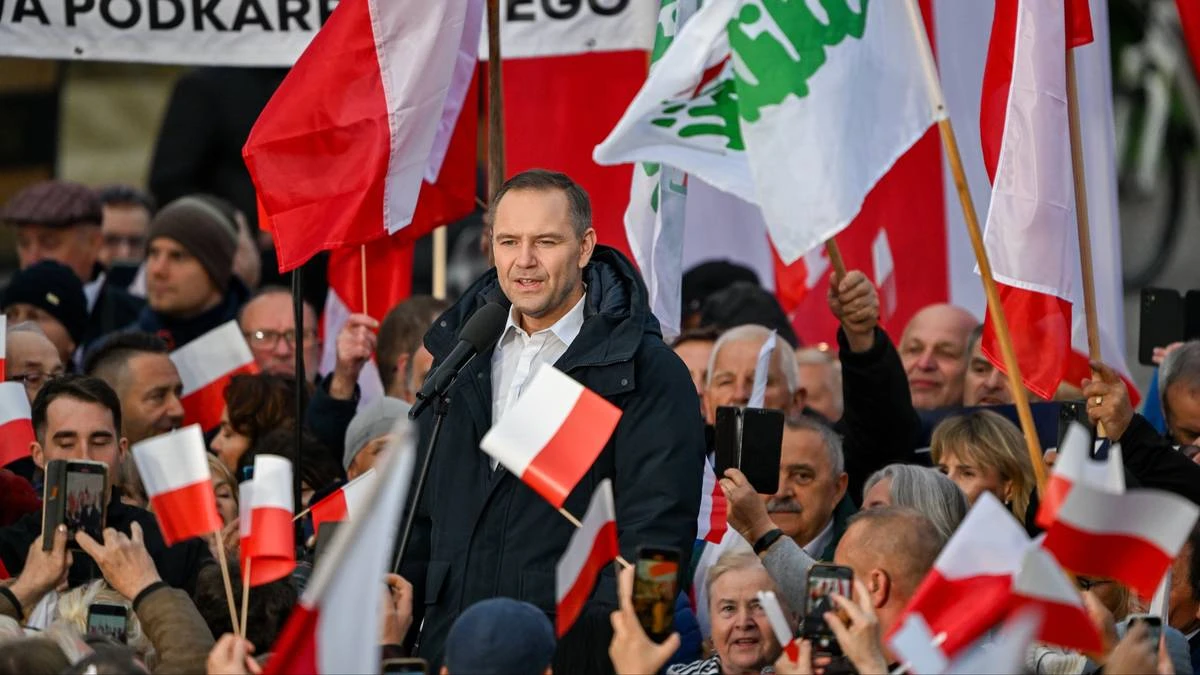 Polacy zabrali głos ws. tłumaczeń Nawrockiego. Najnowszy sondaż