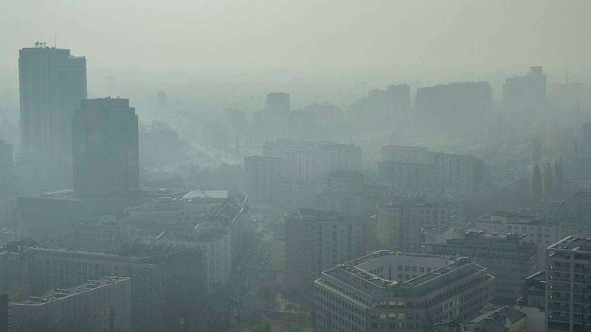 Smog zatruwa Polskę. Pilne ostrzeżenia w kolejnych miastach