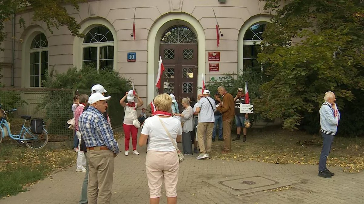 Zamieszanie przed KRS. 