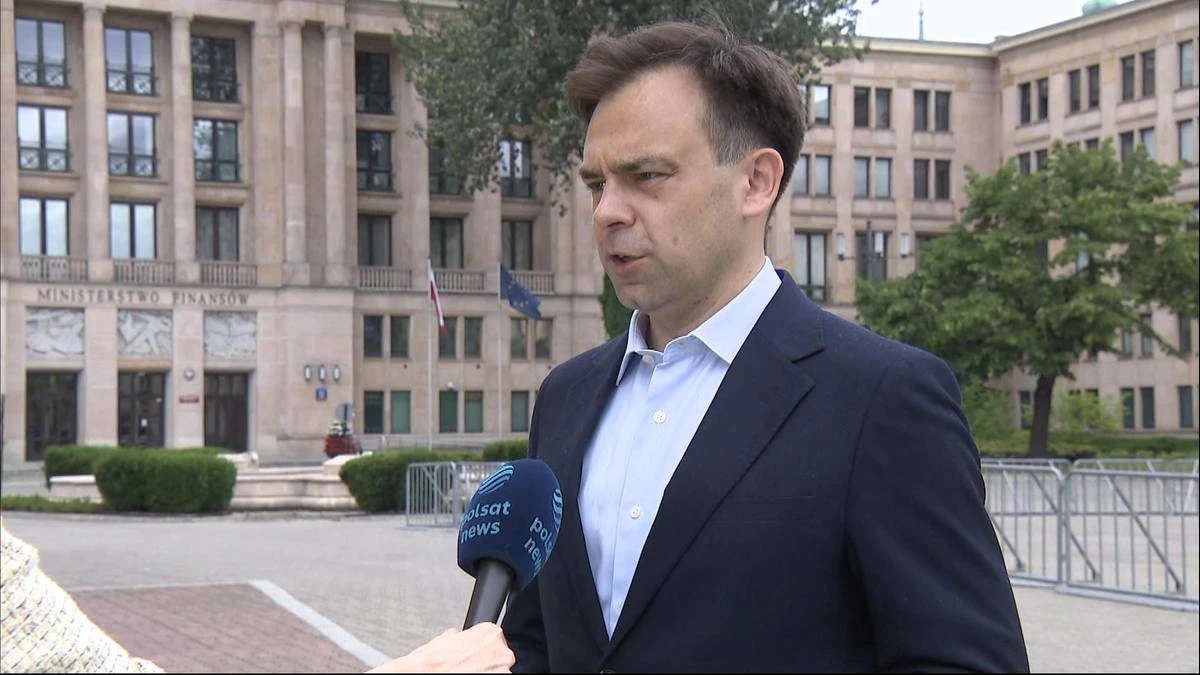 Minister ucina spekulacje. Jasno o pensji minimalnej