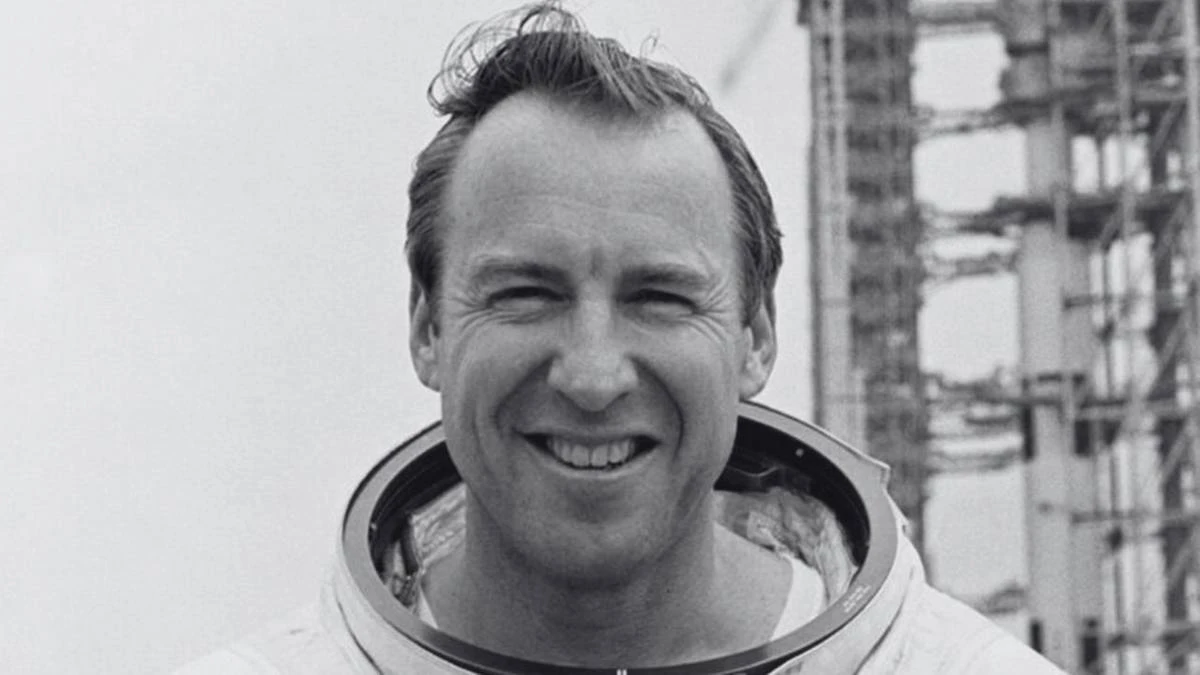 Był dowódcą misji Apollo 13. Nie żyje Jim Lovell
