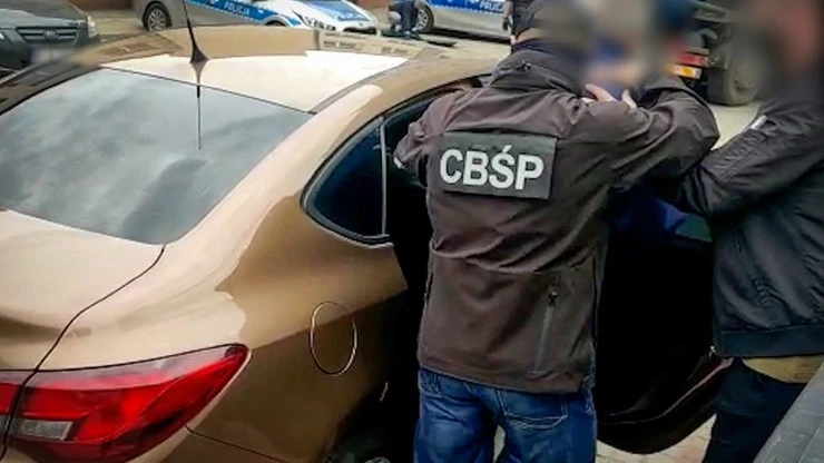 Faktury na 2 mld zł. Policja zatrzymała cztery osoby