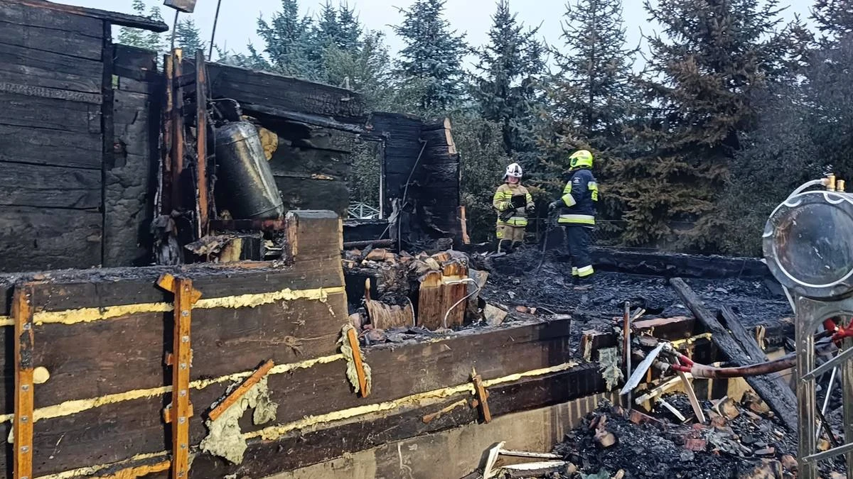Tragiczny pożar w Kuzawce. Zginęli ojciec i syn