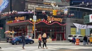 La vie reprend à New York, pénurie de main d'oeuvre à Porto Rico, reconstruction à Gaza