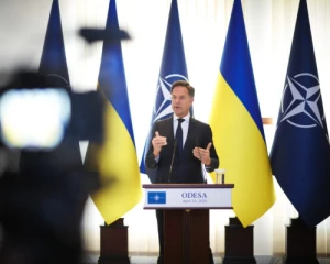 Рютте розкритикував Мінські угоди