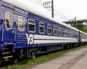 Укрзалізниця скорочує чверть управлінського персоналу через збитки та падіння доходів