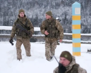 Кабмін пропонує штрафи і в'язницю для ухилянтів, які намагаються виїхати за кордон