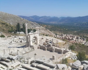 У Туреччині знайшли зал, де 1800 років тому влаштовували весілля й святкування