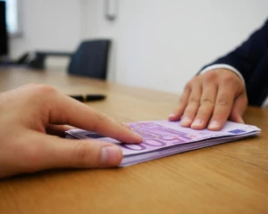 Українці отримують у 7 разів меншу зарплату, аніж європейці - Євростат