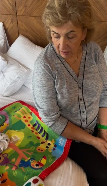 Леся Нікітюк показала, що подарувала матері на день народження