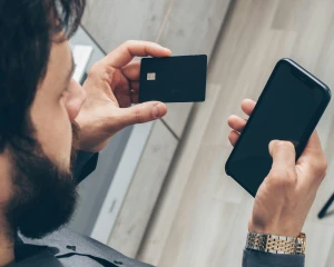 Шахраї розсилають фейкові повідомлення про 