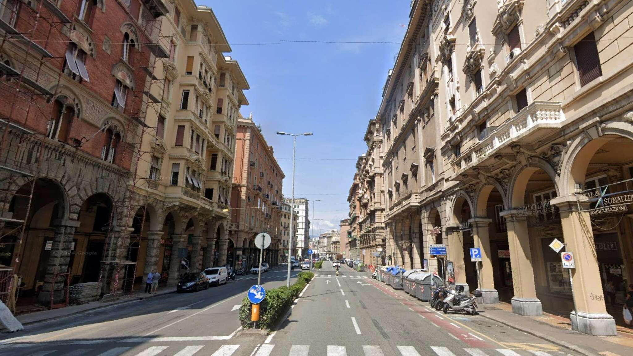 Due sorelle si lanciano nel vuoto dalla finestra di casa al quarto piano: una muore l'altra è grave