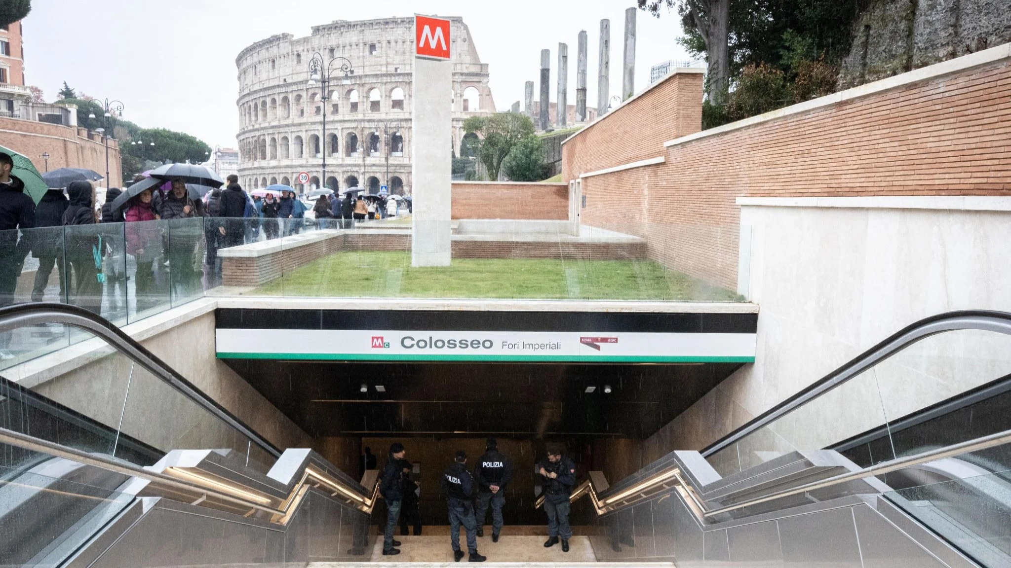 La BBC celebra la nuova fermata Colosseo della Metro C: 'Biglietto da 1,50 euro per l’Antica Roma'