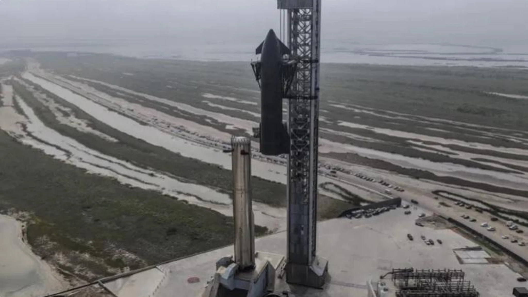SpaceX, stop automatico a un passo dal decollo: rinviato il tredicesimo volo di Starship