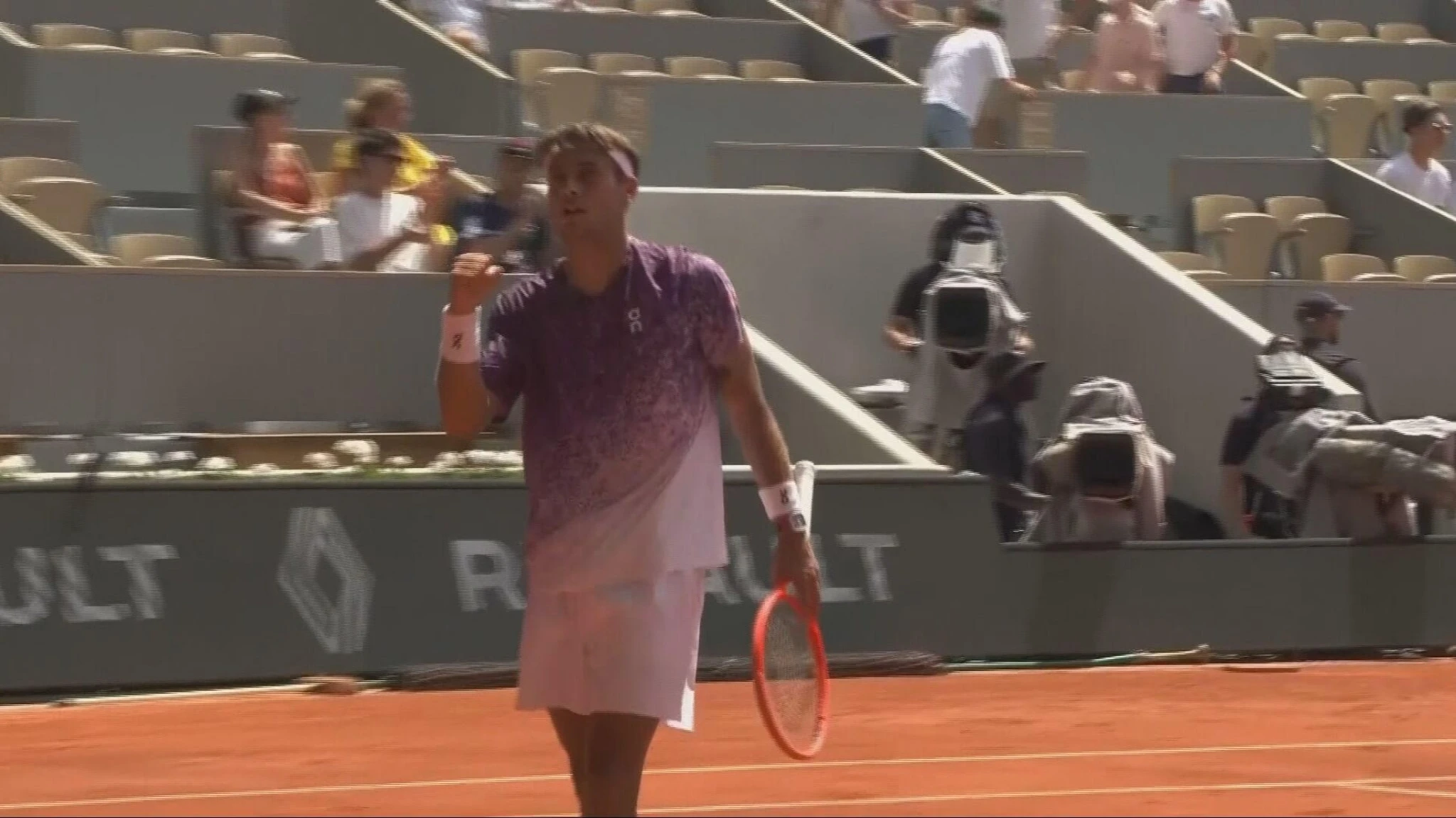 Roland Garros: è grand'Italia, Cobolli qualificato agli ottavi: è tris azzurro