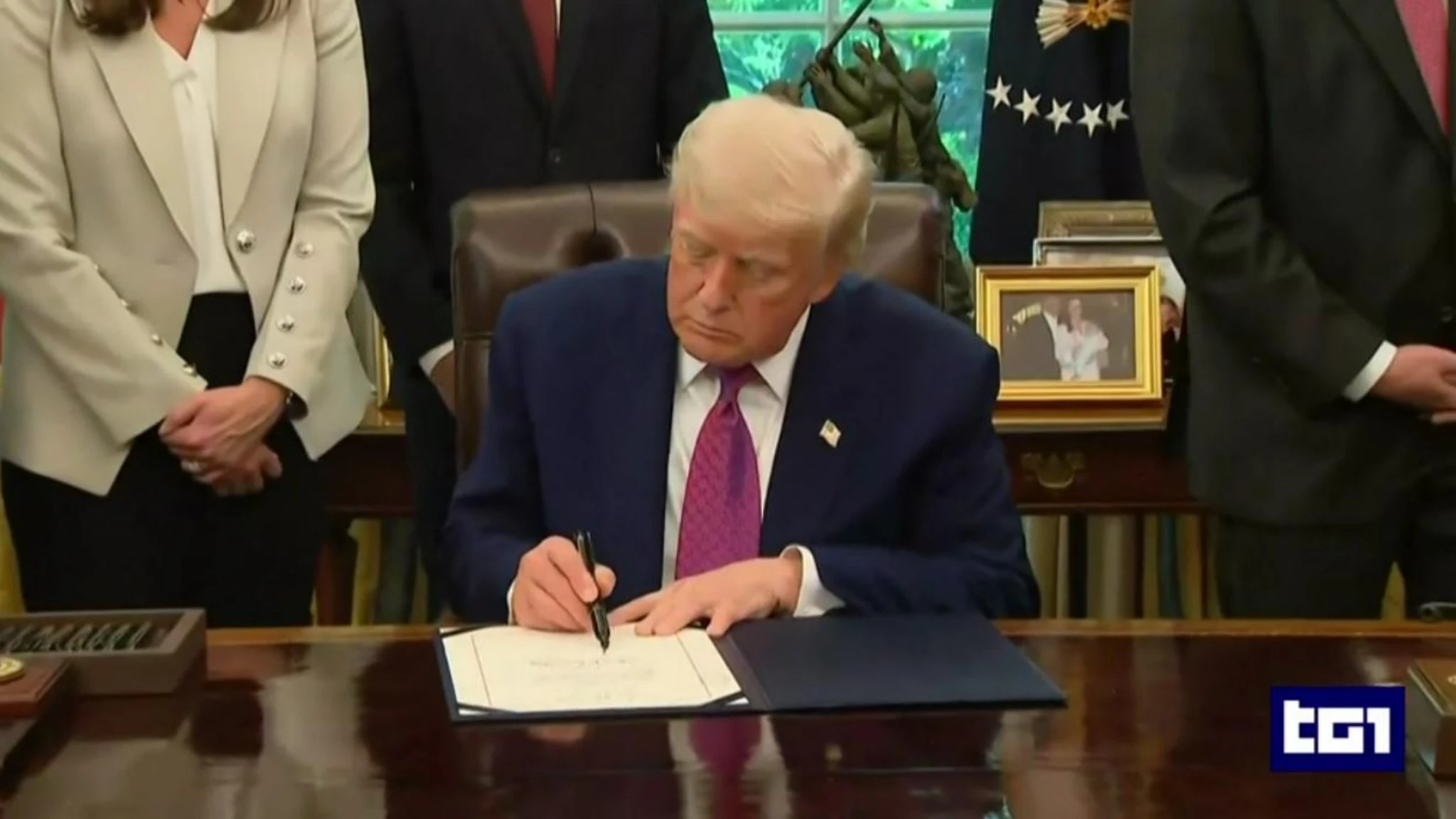 Continuano i colloqui Usa-Cina per allentare i dazi, Trump spera in grande reset e si dice ottimista
