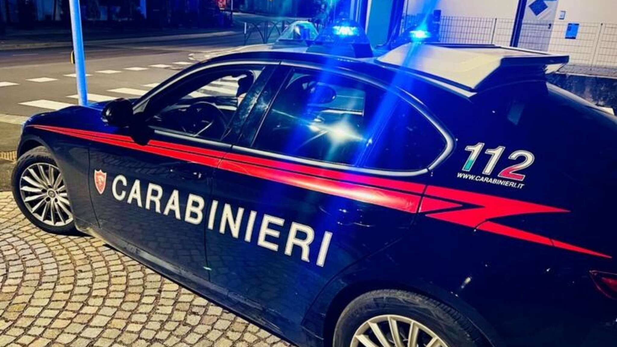 Napoli, agguato nel quartiere di Fuorigrotta: un morto e un ferito