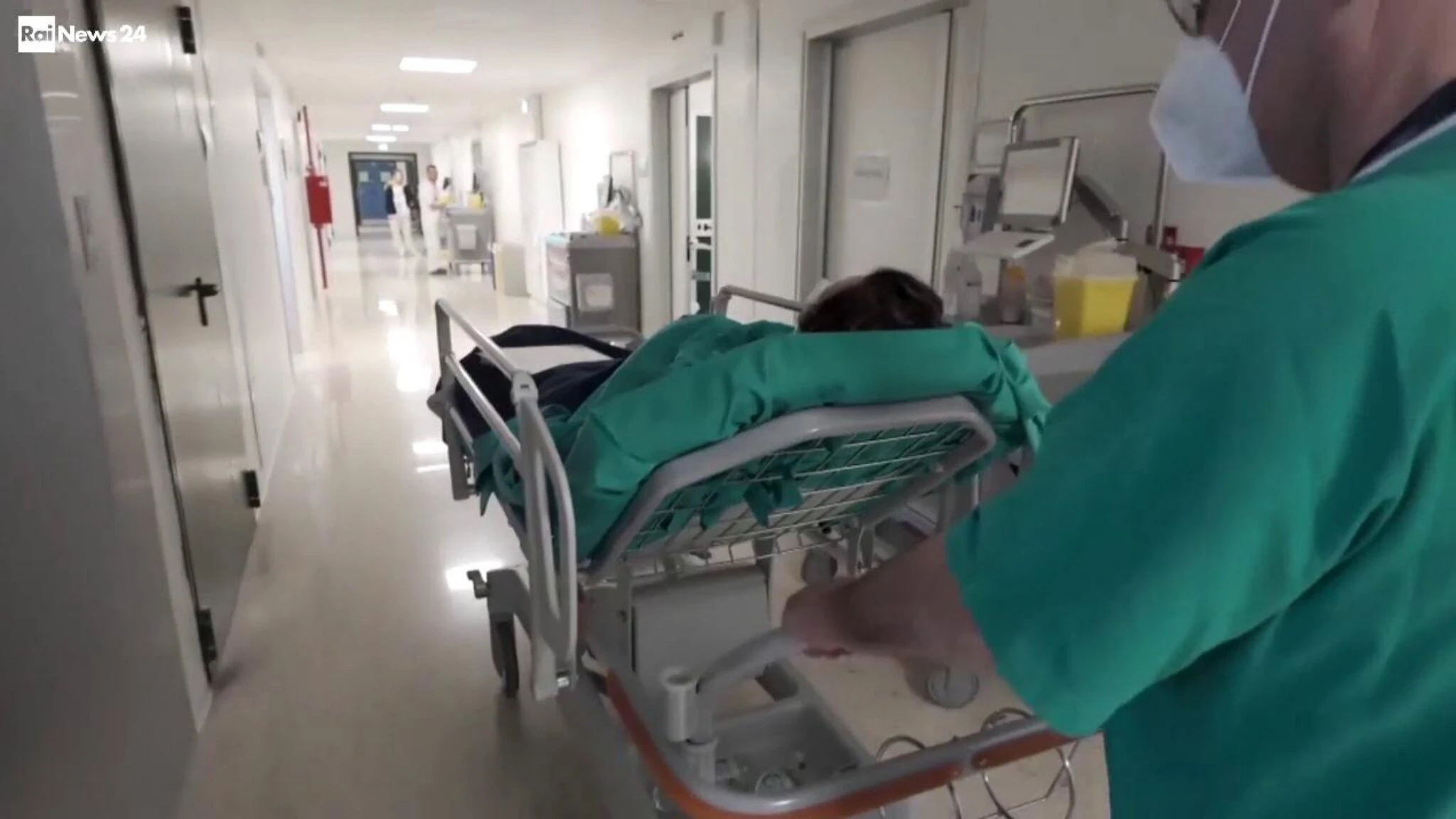 Super Intramoenia in Lobardia, contrari medici e sindacati