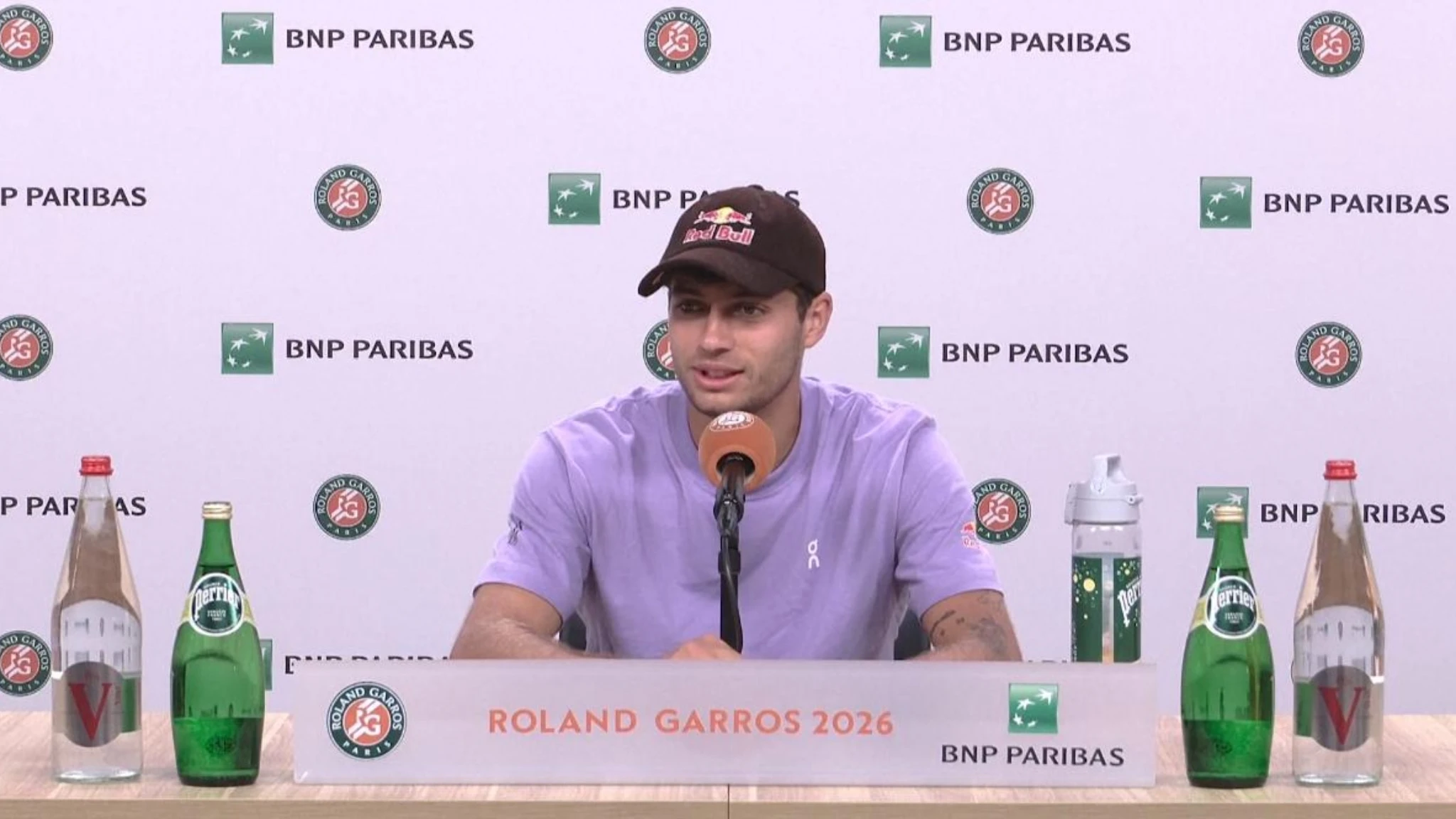 Flavio Cobolli e la doccia di Rafa Nadal: 