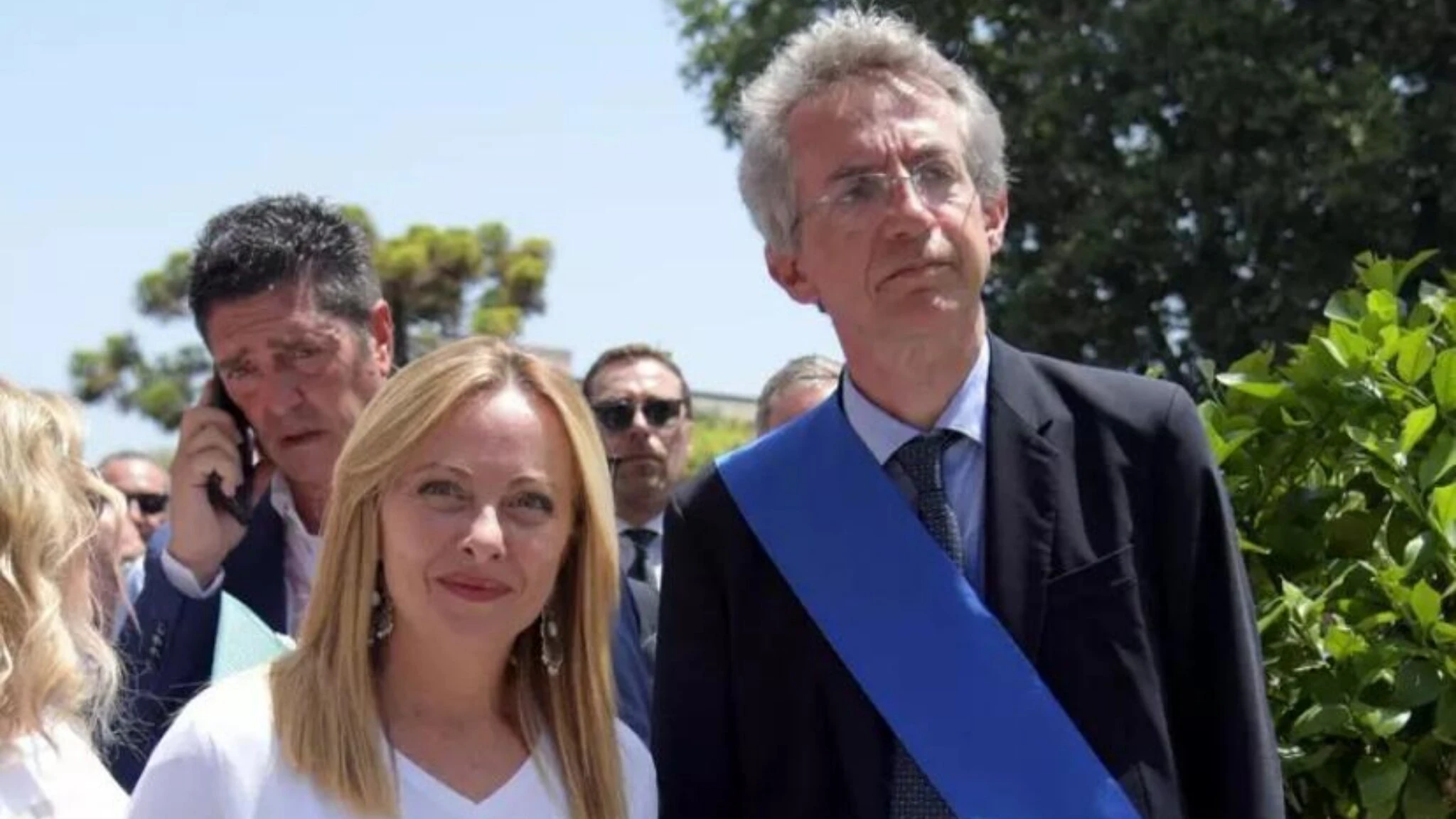 Meloni a Bagnoli: la firma con Manfredi sul protocollo per la rigenerazione dell'area
