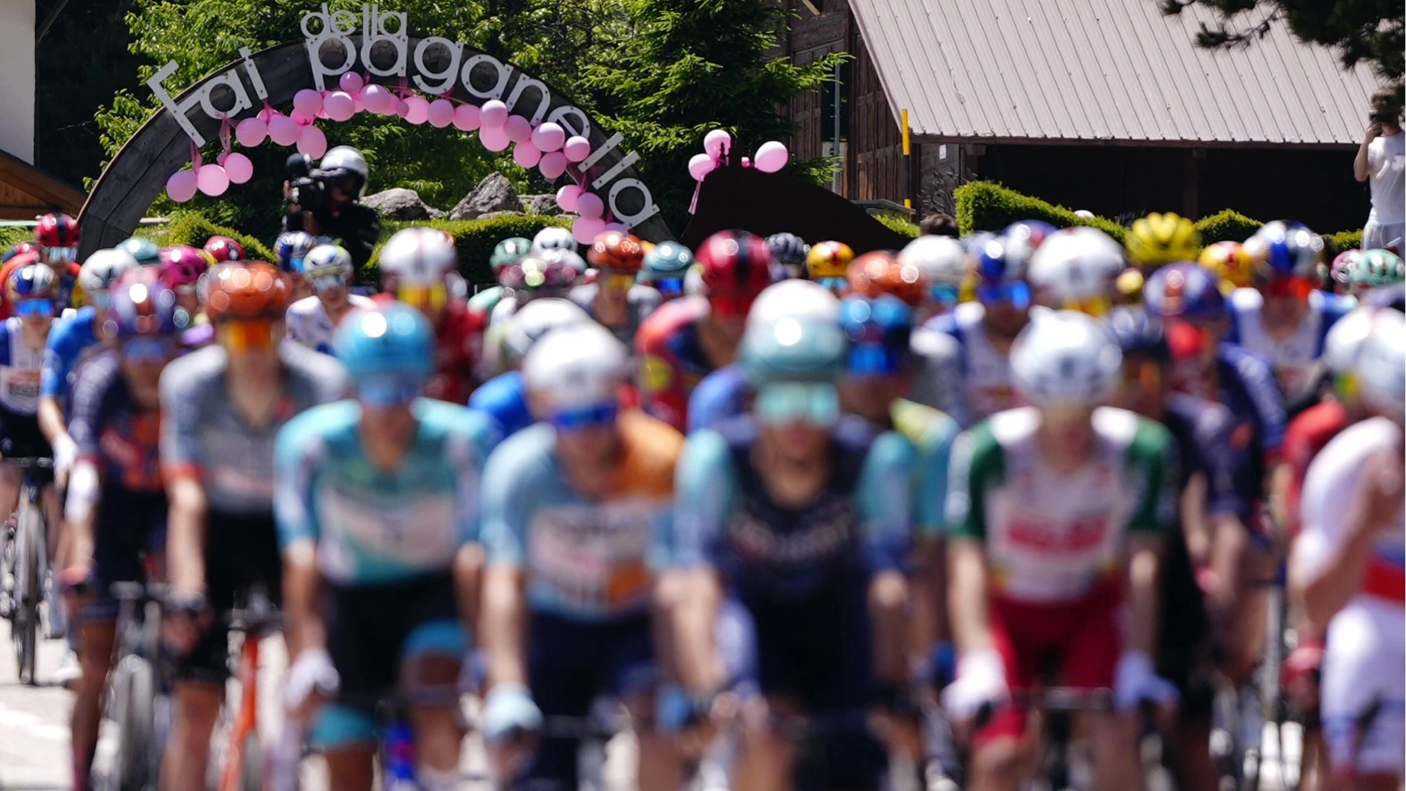 Giro d’Italia, da Fai della Paganella a Pieve di Soligo: 171 km. Segui la DIRETTA