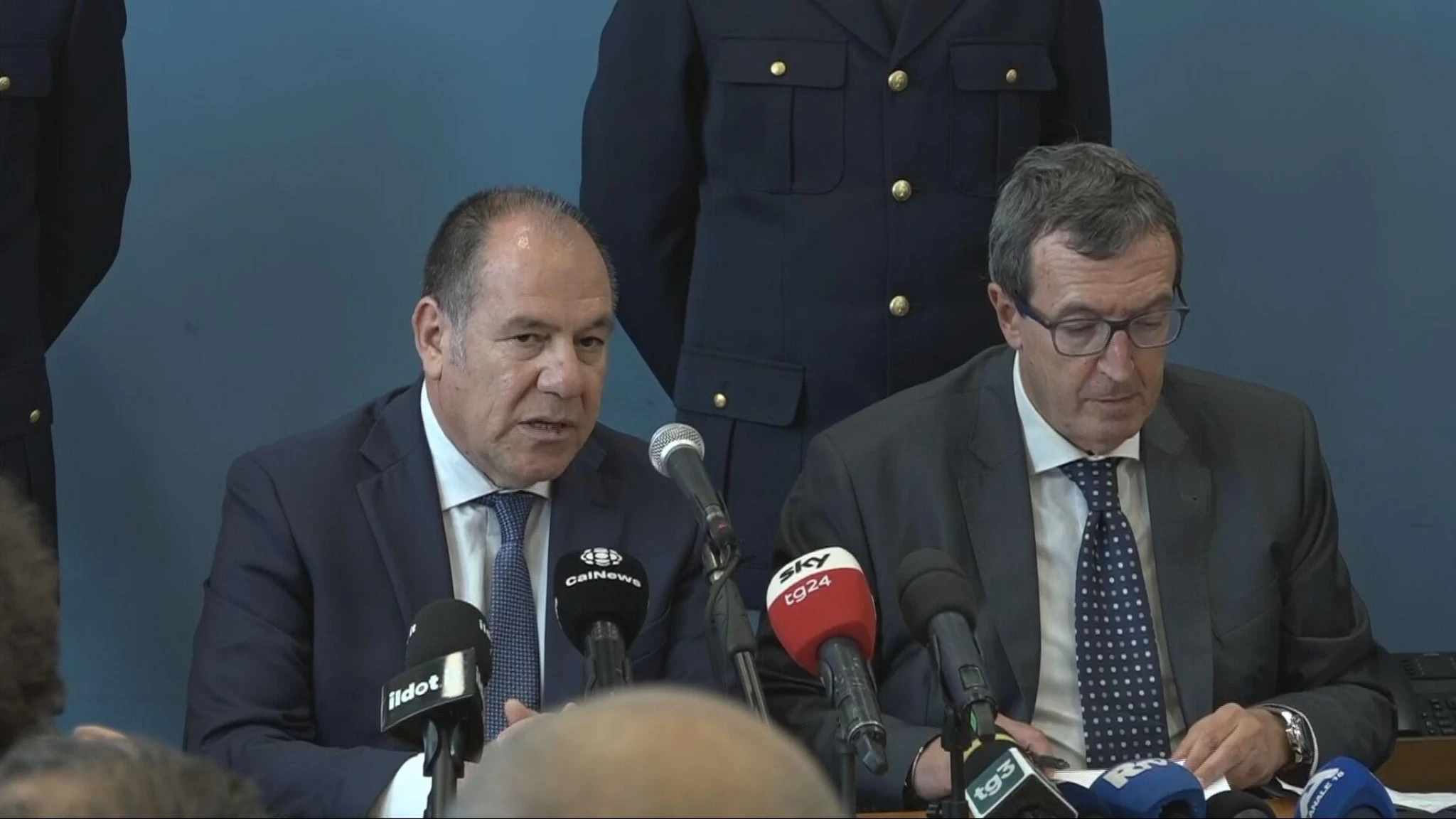 Braccianti bruciati vivi, la conferenza stampa del questore di Cosenza e del procuratore