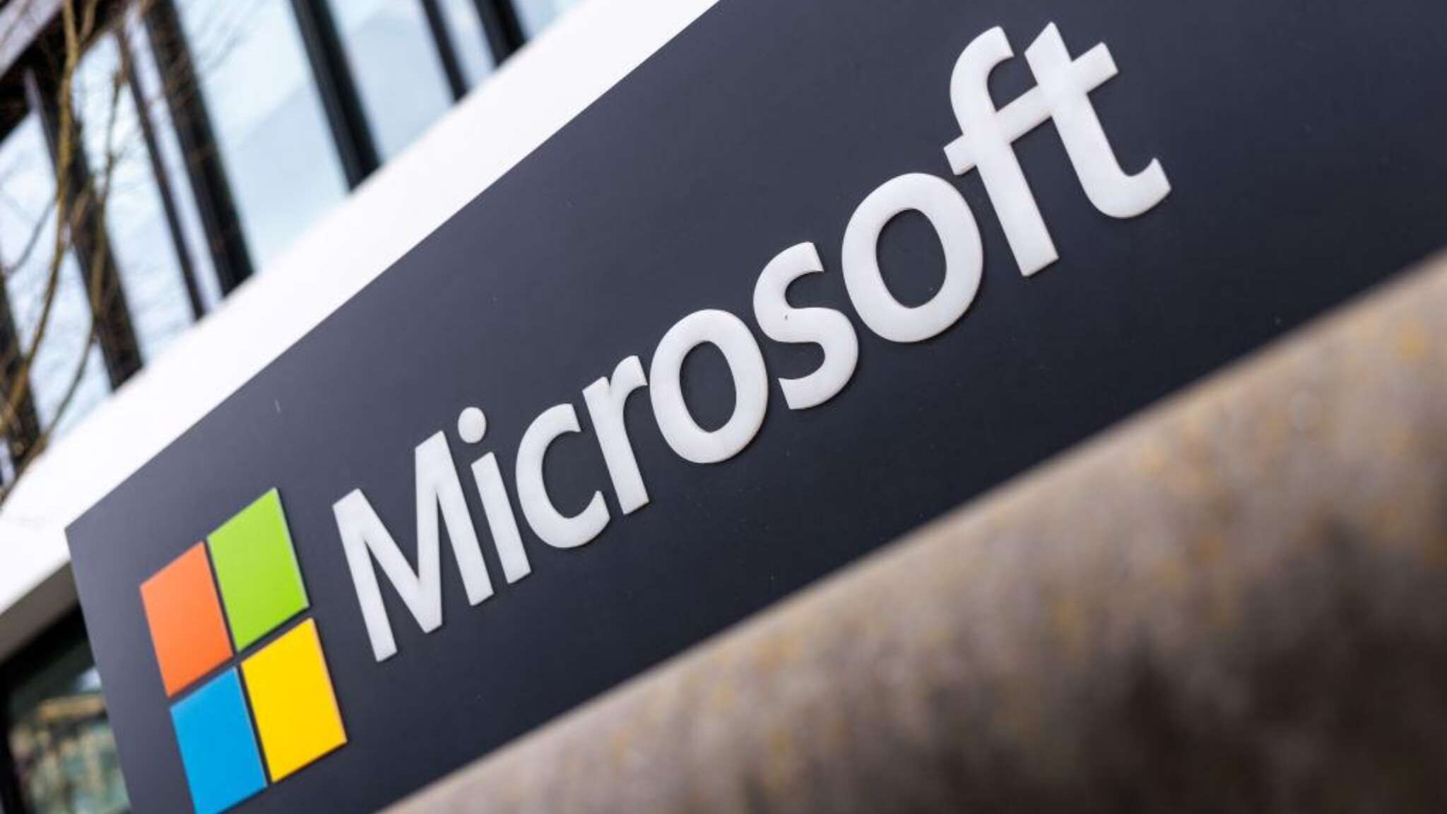 Microsoft, problemi a posta elettronica per milioni utenti nel mondo