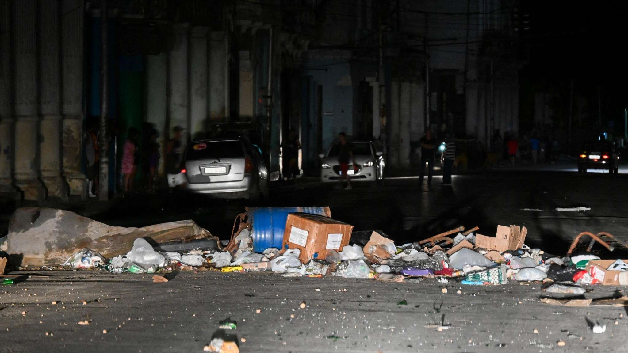 L'uragano Oscar durante il blackout più lungo di Cuba, milioni di persone ancora al buio