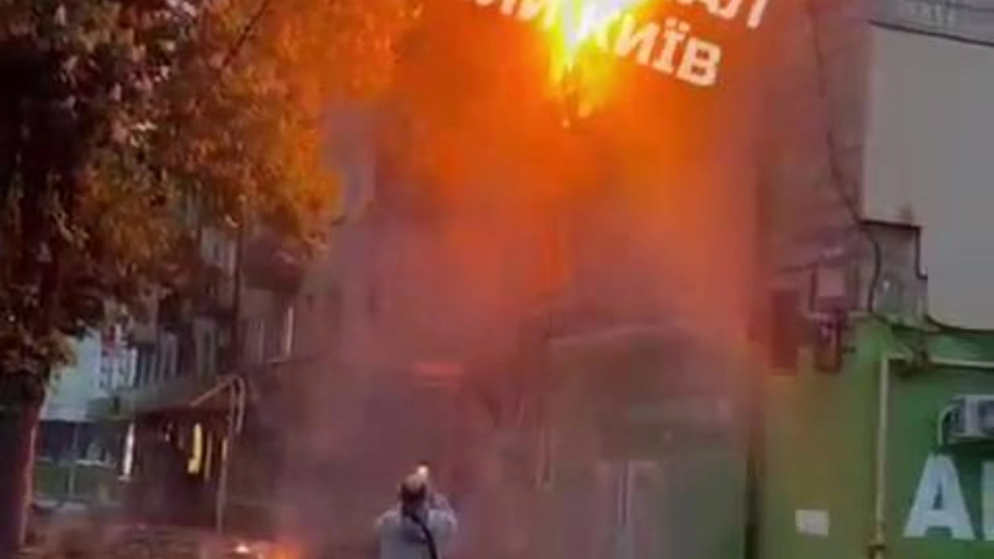 L'incendio nei pressi di Beresteysk, Termopil, è stato poi spento: video delle fiamme