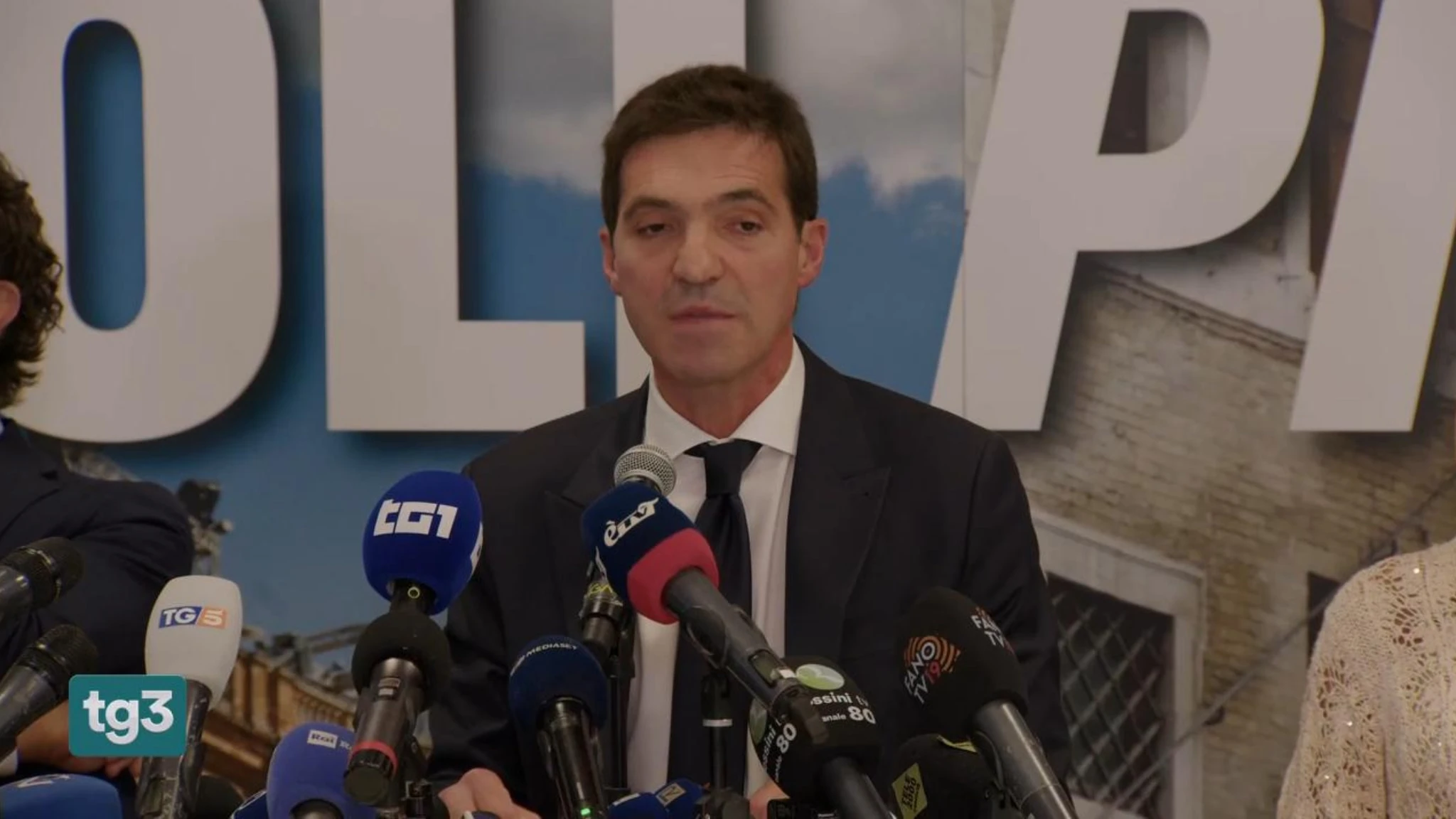 Regione Marche, Acquaroli centra il bis, esulta Fratelli d'Italia