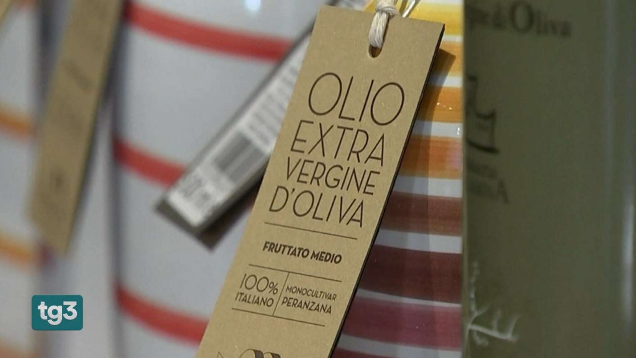 Prezzi dell'olio raddoppiati in due anni e i consumatori cambiano abitudini 