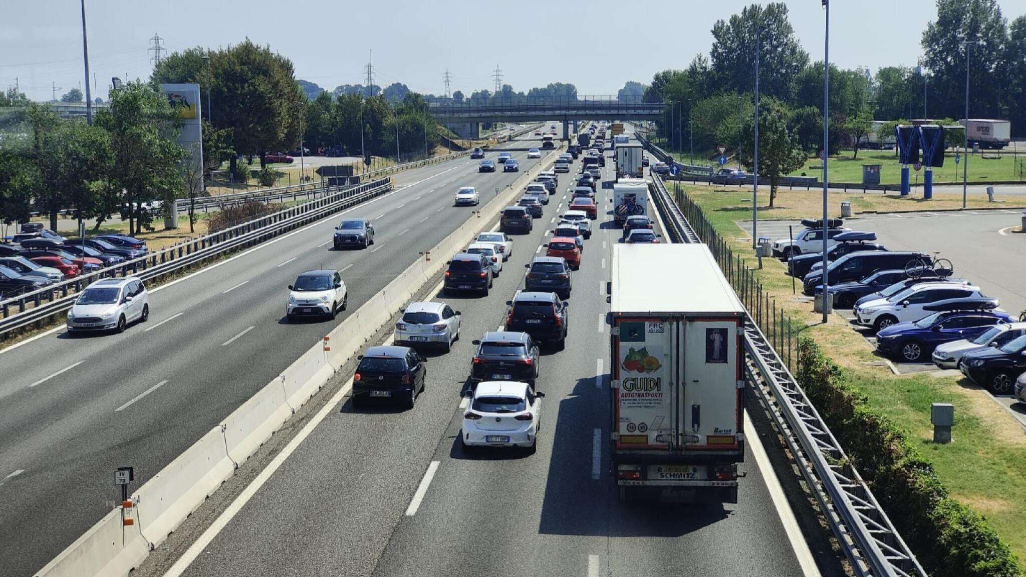 Traffico: rispettate le previsioni da bollino rosso nell'ultimo weekend di agosto