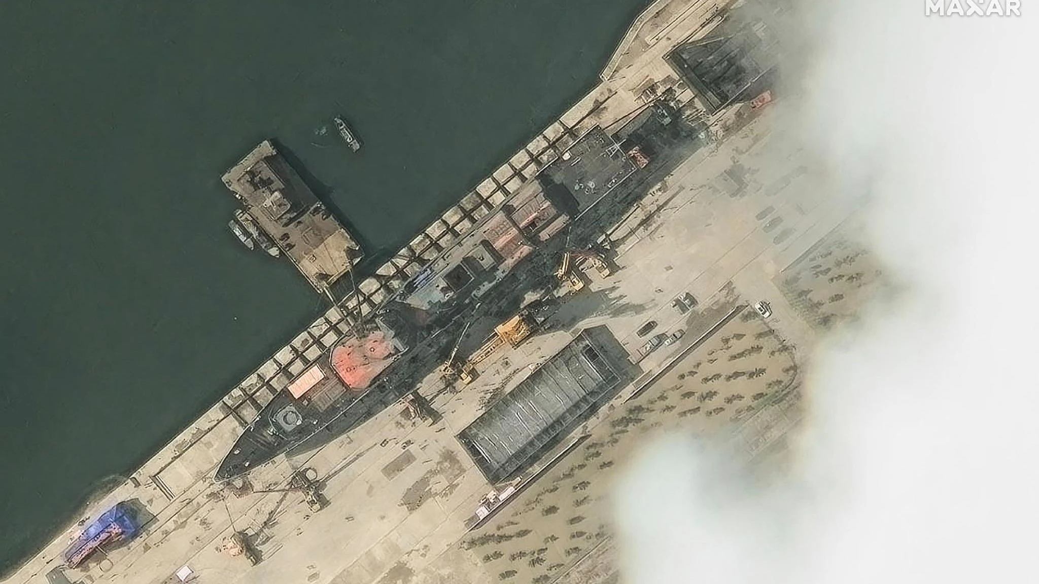 Corea del Nord, grave incidente durante il varo di una nave da guerra. Kim Jong Un: 