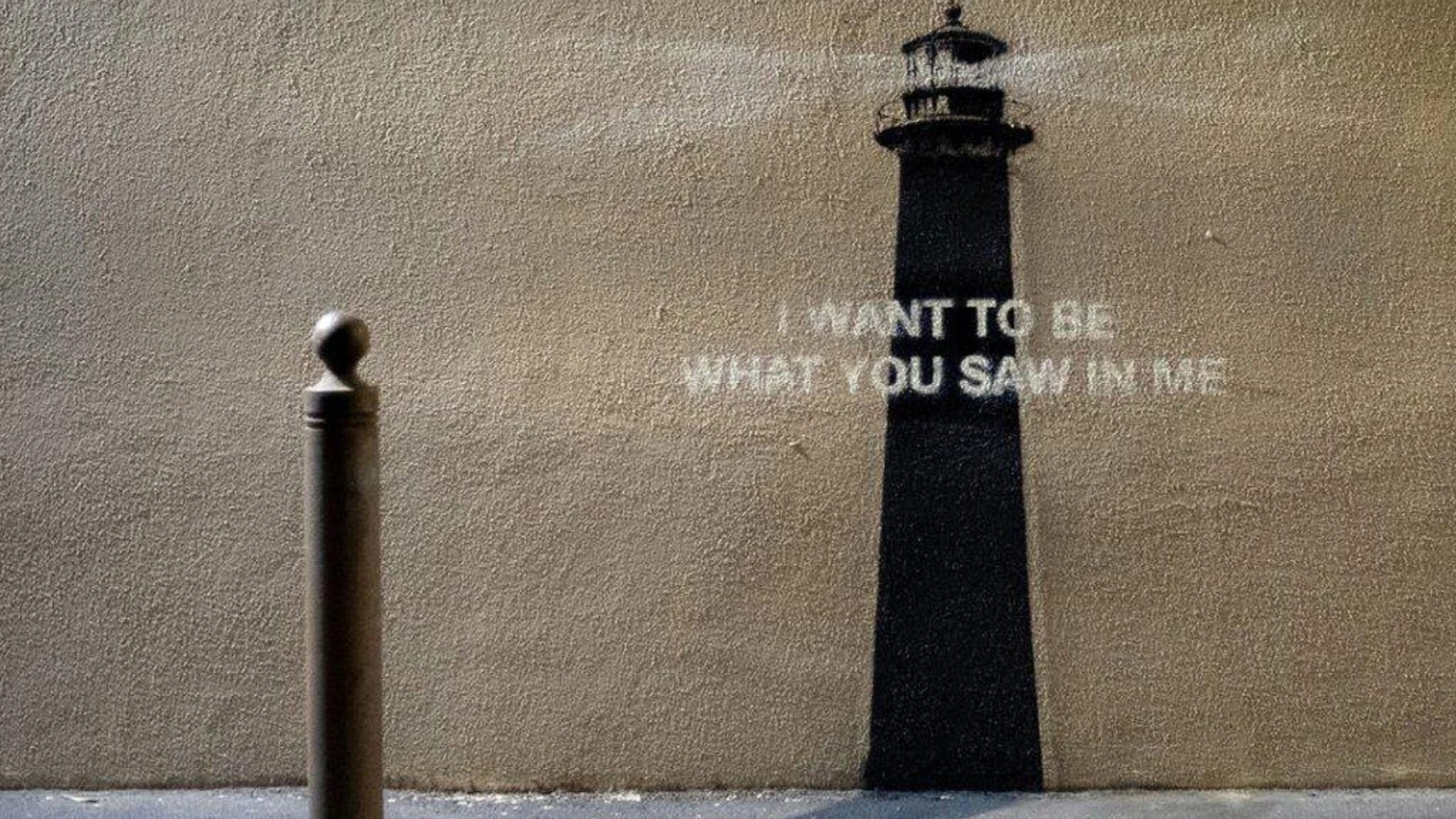 Il ritorno a sorpresa di Banksy: un nuovo murale dello street artist è comparso a Marsiglia