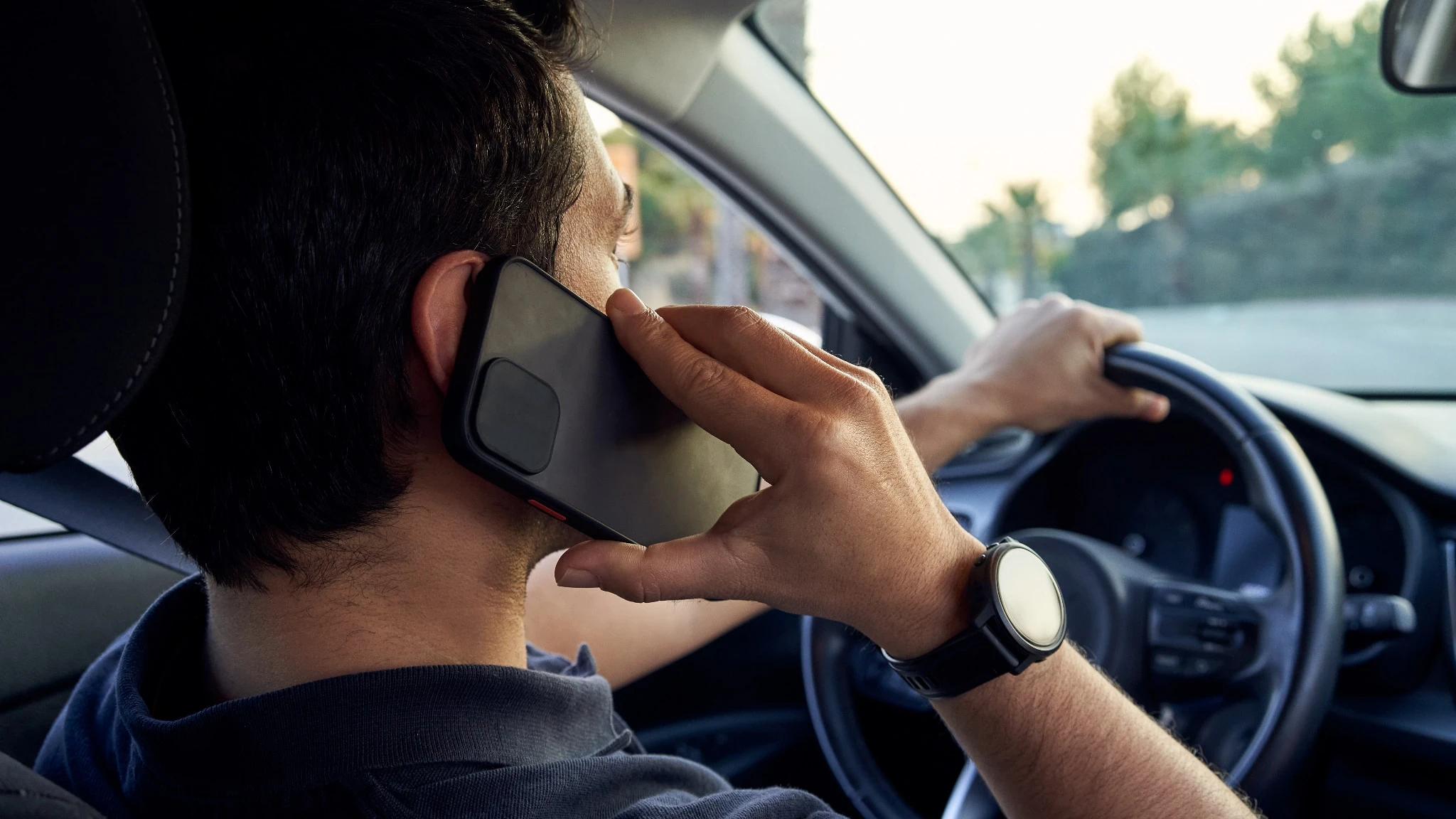 Nuovo Codice della Strada: in 3 mesi 61 morti in meno. Il 50% di patenti ritirate per uso cellulare